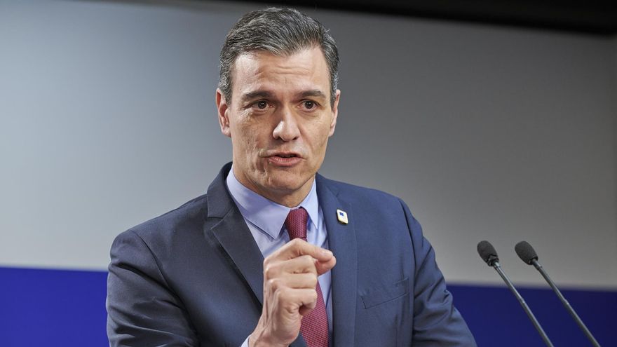 El presidente del Gobierno, Pedro Sánchez, durante la rueda de prensa que ofreció ayer tras la reunión del Consejo Europeo en Bruselas.
