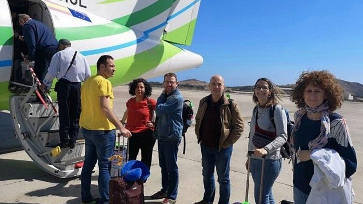 Marruecos impide la entrada de diputados del Parlament que iban al Sahara Occidental