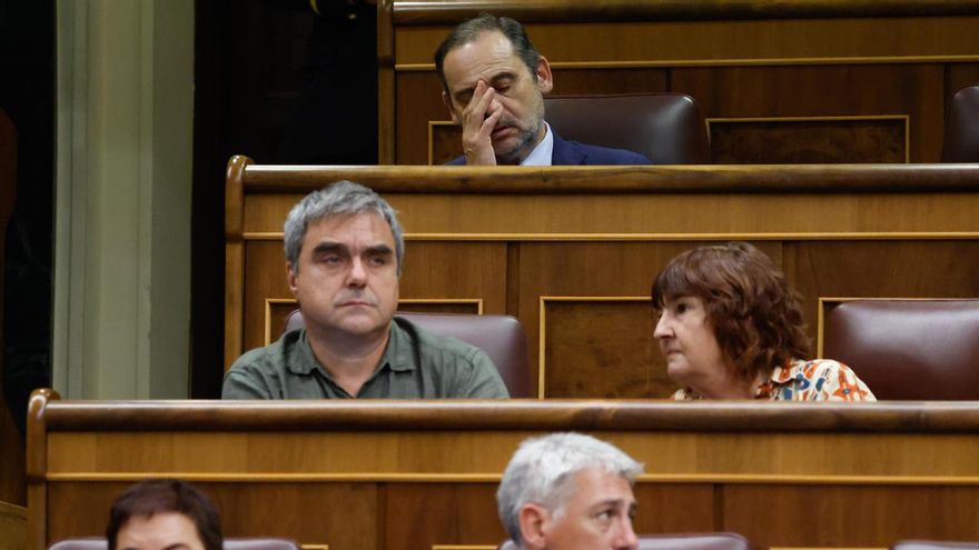 Congress suspends Ábalos as deputy after trial