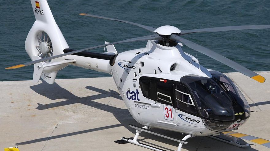 Helicóptero de Heliswis con matrícula EC-IKR en Barcelona