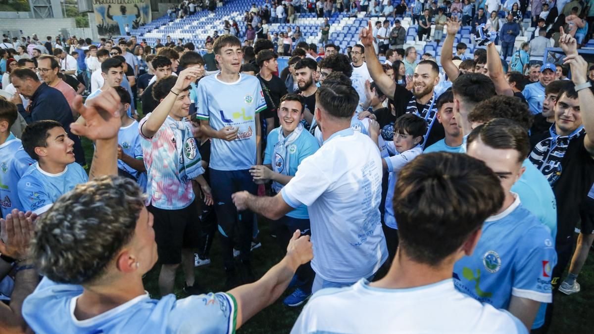 Celebración del ascenso del Ciudad de Lucena