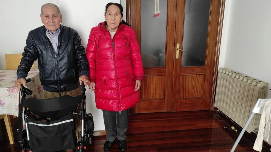 Vacunar a los migrantes sin tarjeta sanitaria: algunas comunidades mueven ficha para llegar a ellos, pero las trabas continúan