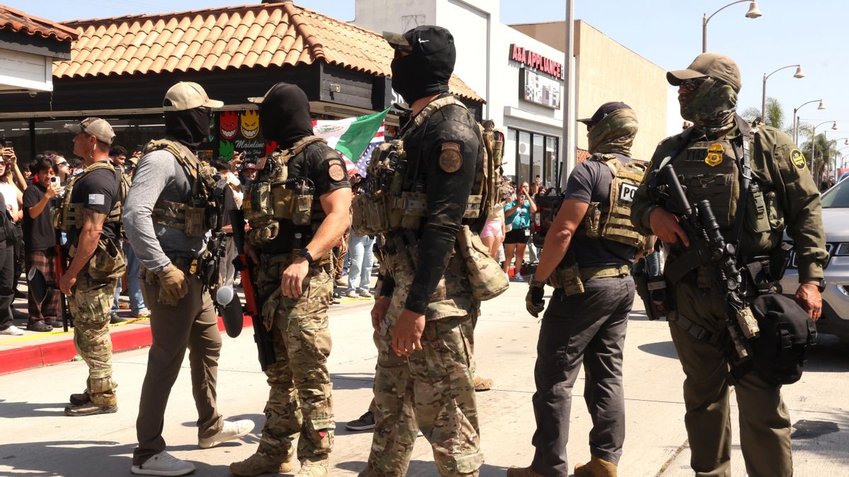 Cómo la agencia migratoria de EEUU se ha convertido en la tropa de asalto de Trump y la extrema derecha