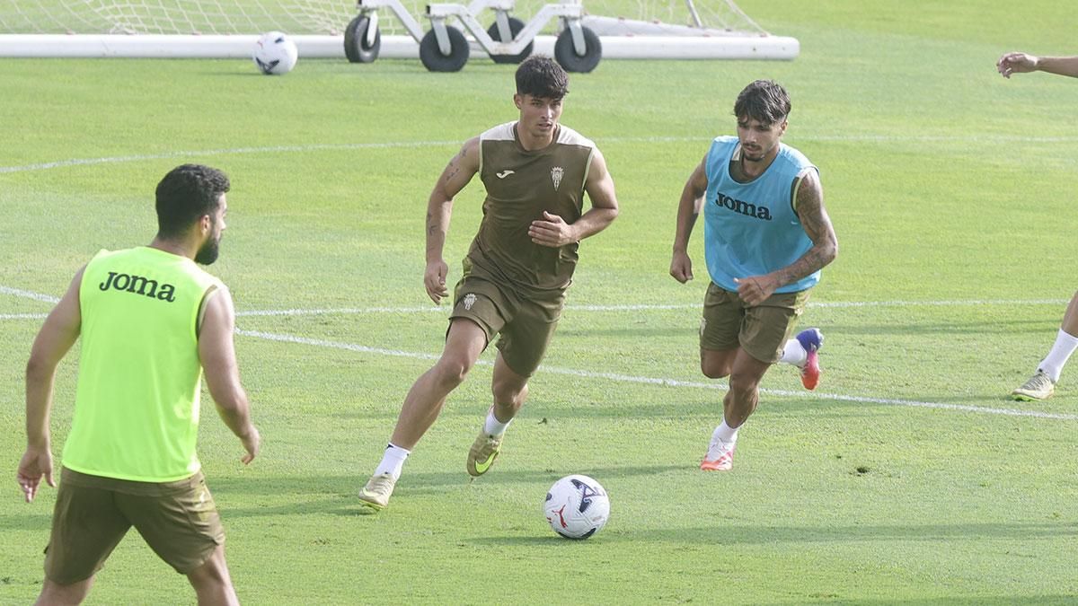 Entrenamiento del pretemporada del Córdoba CF a puerta abierta