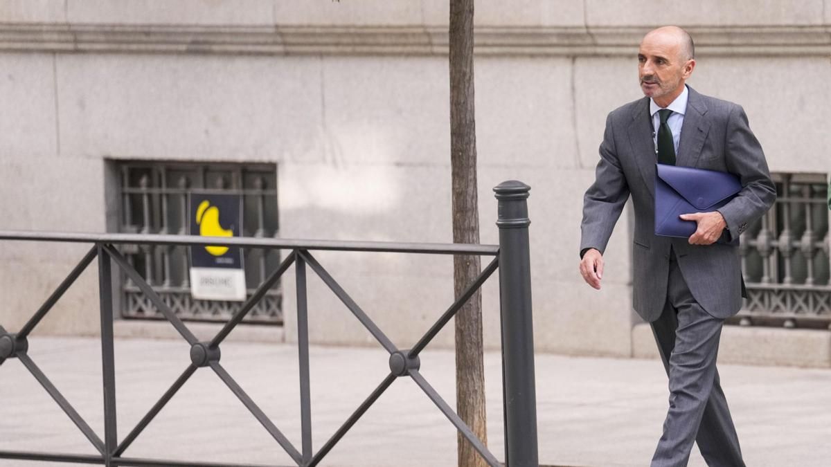 El empresario Julio Martínez, ex socio de Zapatero, a su salida tras declarar en la Audiencia Nacional de Madrid.