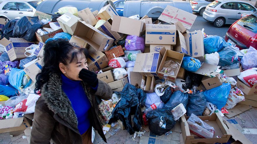 La basura desborda Sevilla