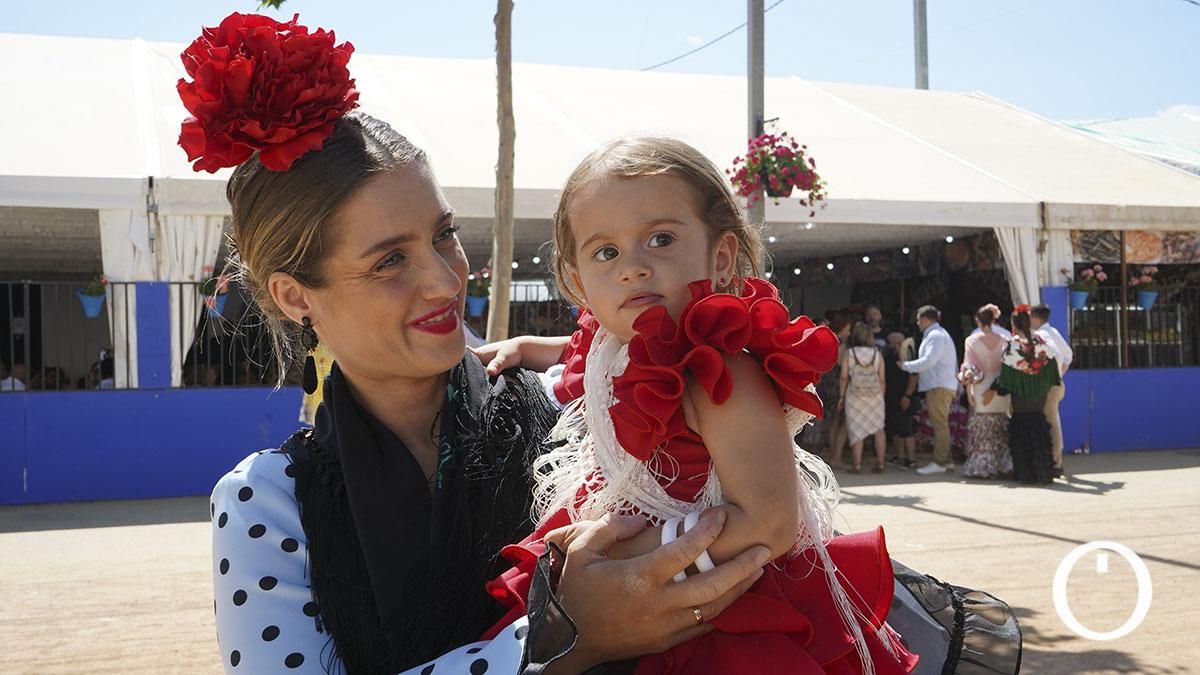 La Feria de Córdoba se abona a una jornada suave antes del aumento de la temperaturas