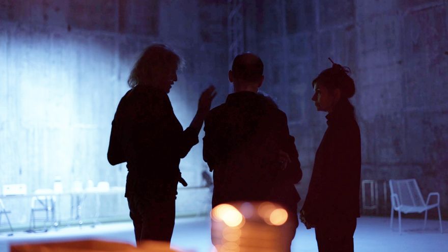 'Inloca': la compañía de teatro Matarile presenta en Madrid su exploración del deseo por entrar en lo desconocido