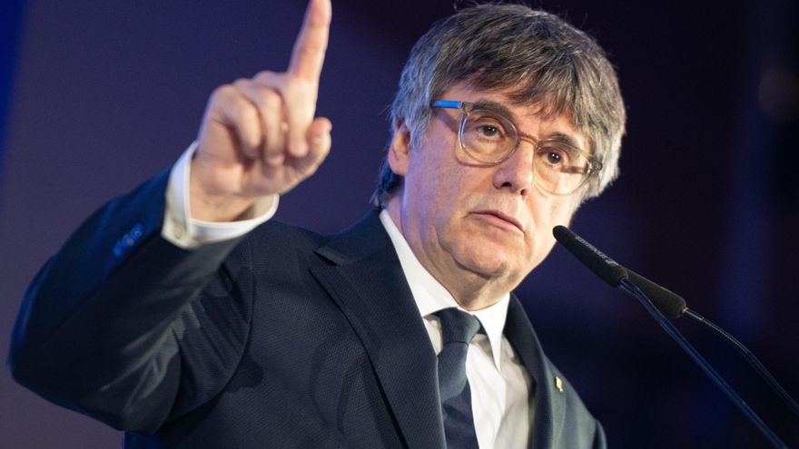 El expresidente de la Generalitat de Catalunya y candidato de Junts a las elecciones catalanas, Carles Puigdemont, interviene durante un acto de campaña, en Jean Carrère Space, a 1 de mayo de 2024