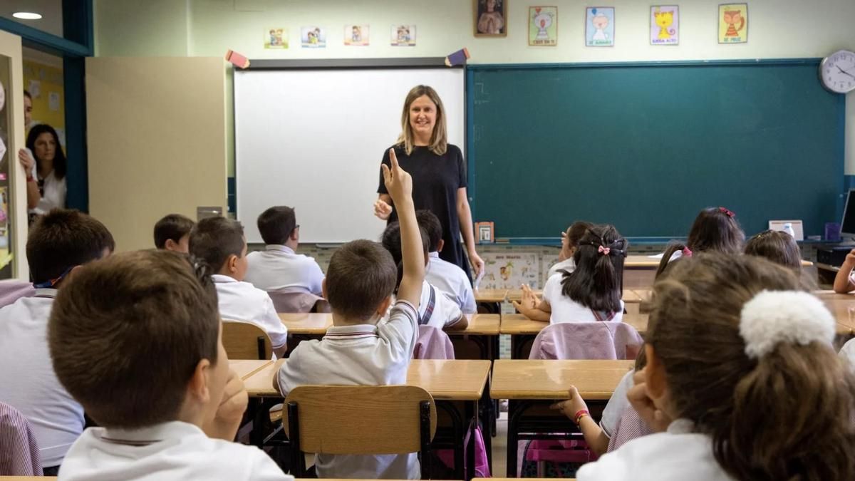UGT exige a las administraciones educativas pagar las tutorías y denuncia que Canarias está entre las comunidades que menos compensan a los docentes