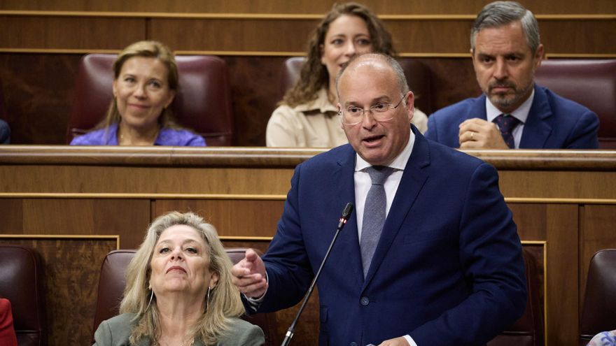 EL portavoz del PP en el Congreso, Miguel Tellado, durante un pleno en el Congreso de los Diputados, a 25 de junio de 2025, en Madrid (España).