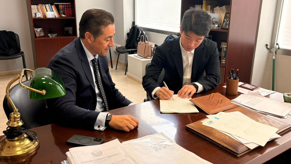 La dueña de la fábrica de cátodos de Mérida firma la compra de los terrenos en ExpacioMérida