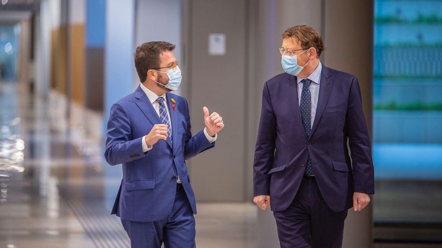 Imagen del último encuentro entre Pere Aragonés y Ximo Puig, siendo el primero vicepresidente de la Generalitat de Catalunya.