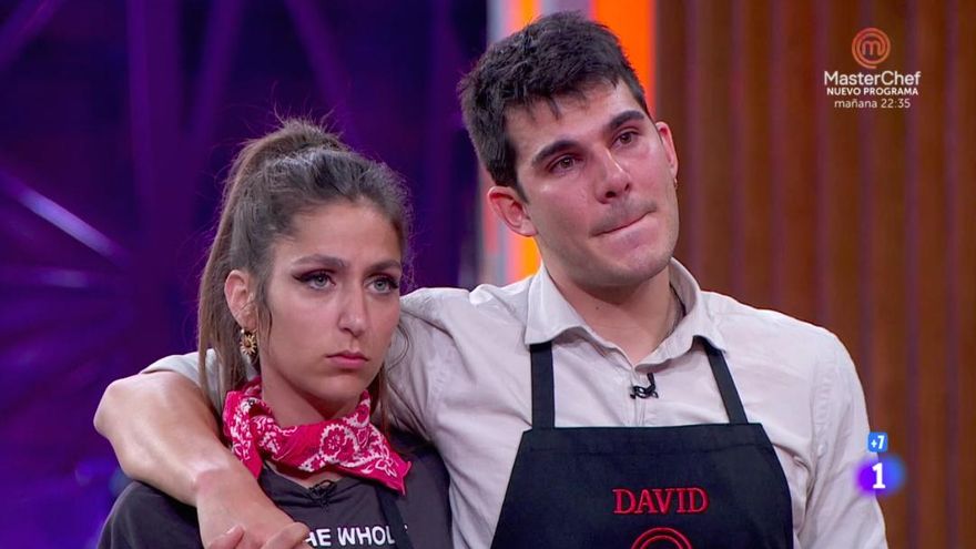 'MasterChef 11' expulsó a uno de sus aspirantes tras enfrentarse a Samantha: "Has perdido los papeles"
