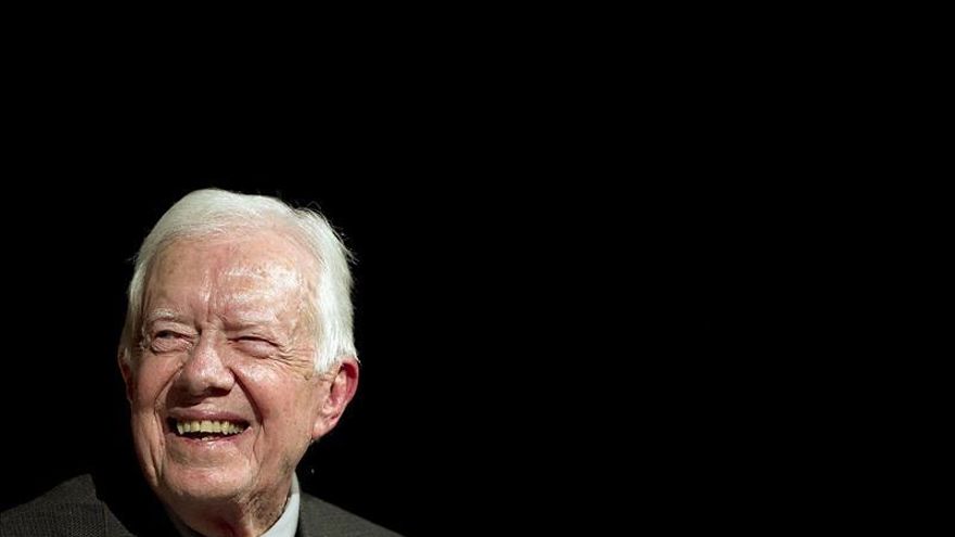 El expresidente Carter tilda de "abuso" la desigualdad salarial en EE.UU.