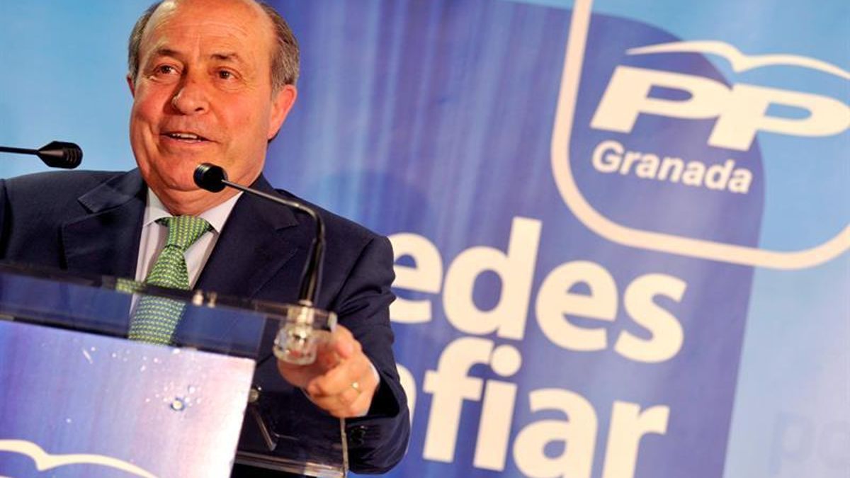 Detenidos el alcalde y la concejala de Urbanismo de Granada