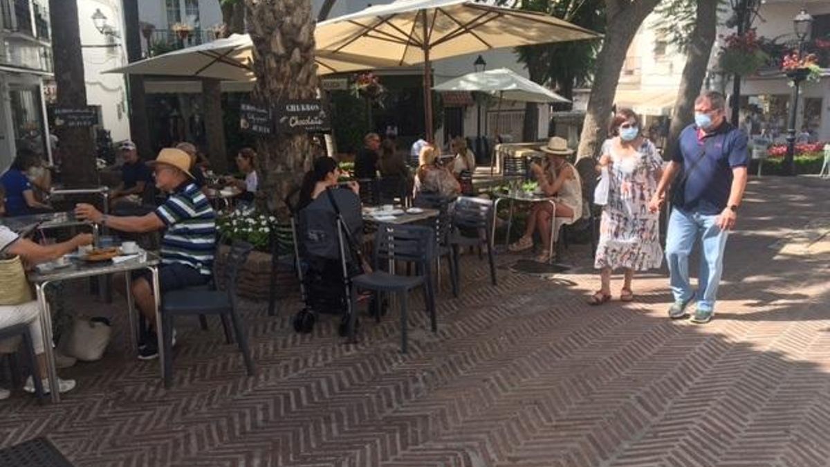 Foto de una terraza de un bar en Marbella