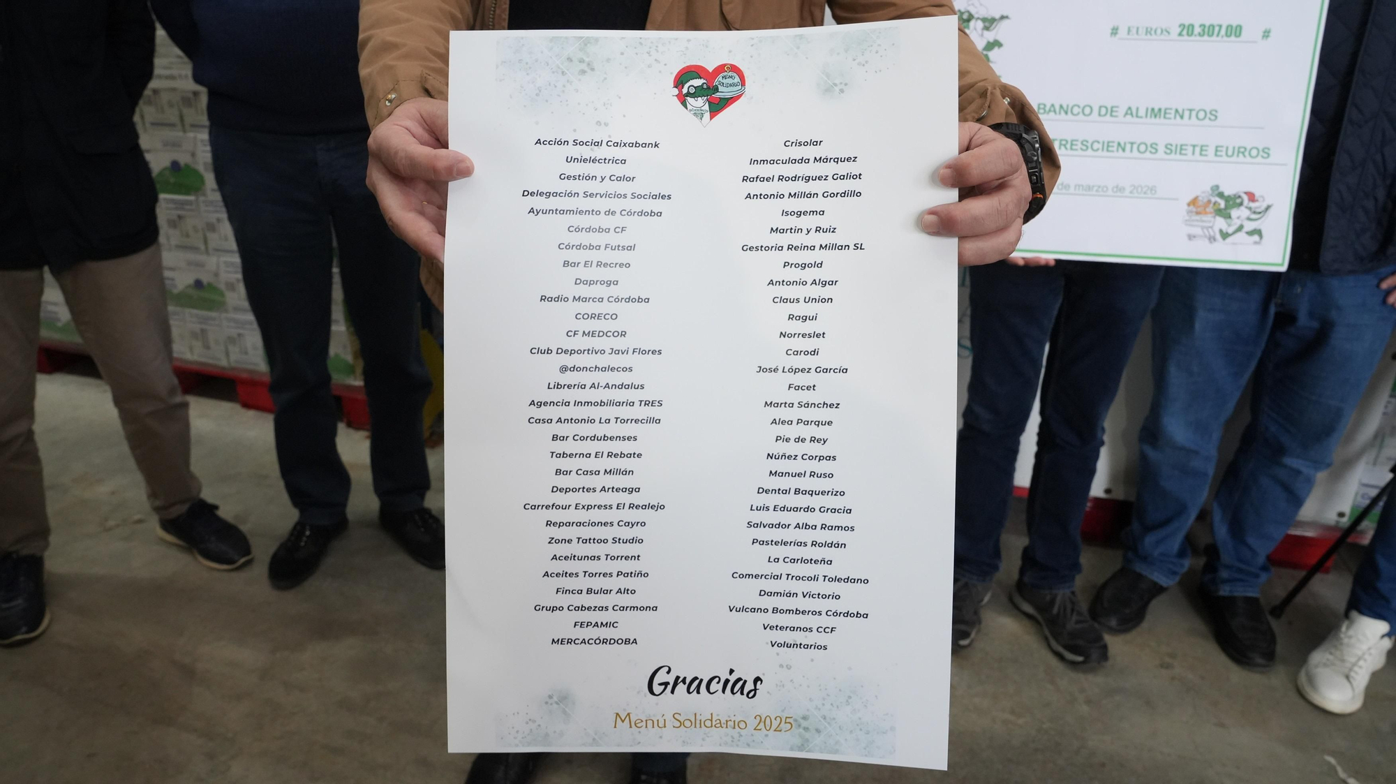 Entrega del cheque simbólico al Banco de Alimentos por el Calendario Solidario y del Menú de Nochebuena Cocinillas CCF