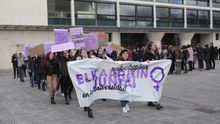 Estudiantes de la Universidad Pública de Navarra (UPNA) durante el 8M