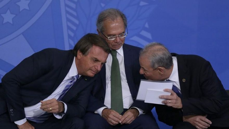 Procesado por golpismo, Bolsonaro tiene 24 horas para entregar su pasaporte a la Corte Suprema