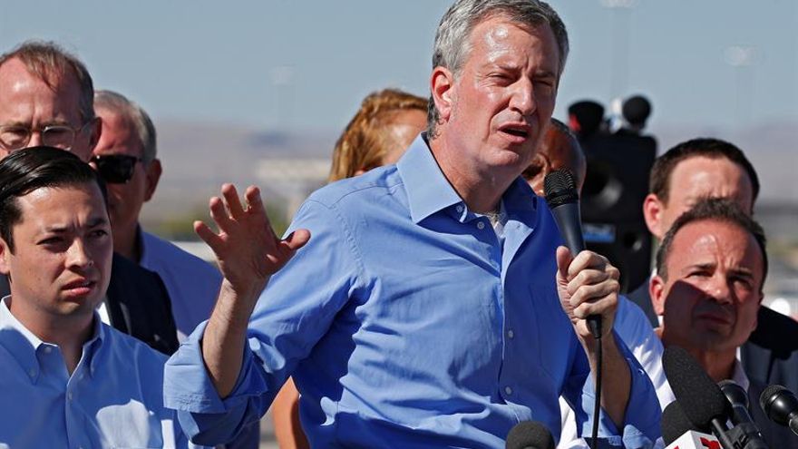 Nueva York anuncia un plan para garantizar la atención médica universal