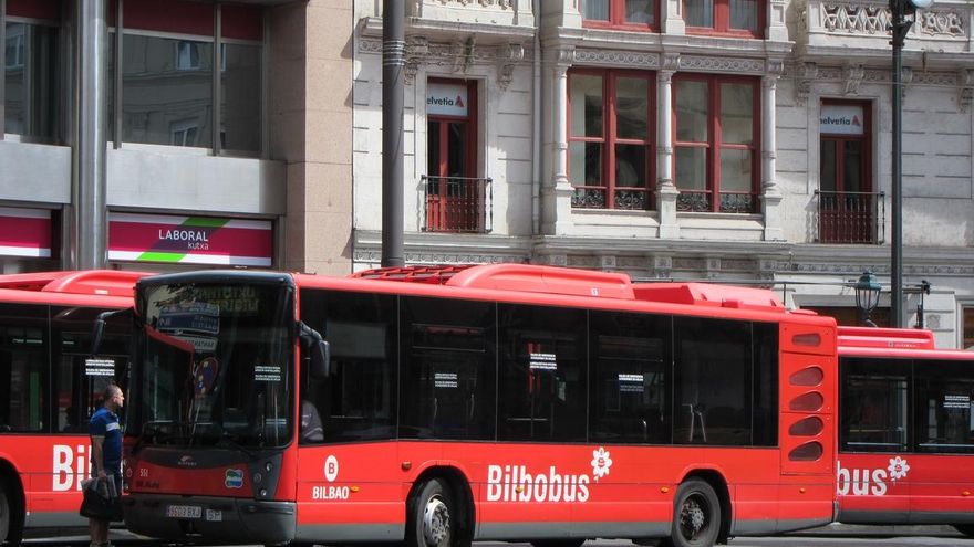 Trabajadores de Bilbobus iniciarán el lunes paros alternos por el convenio, que concluirán con huelga el 21 de diciembre