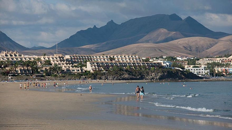 Investigadoras estiman que el 68% de la playa de Costa Calma (Fuerteventura) podría desaparecer en 2100 por el cambio climático