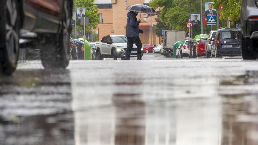El calor da un respiro y las tormentas ganan protagonismo: así será el arranque de semana, según la Aemet