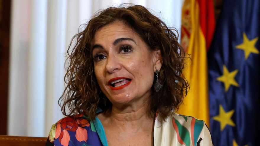 La ministra de Hacienda y Función Pública, María Jesús Montero, en una fotografía de archivo. EFE/J.J. Guillén