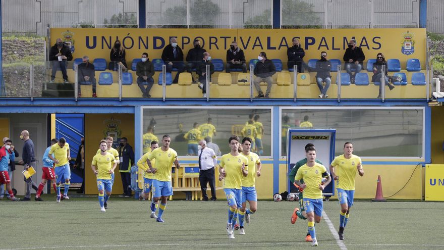 Aplazado el duelo Las Palmas Atlético-Cádiz B por casos de COVID-19 en los gaditanos