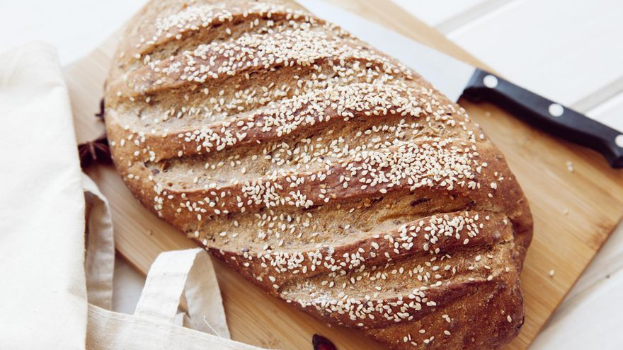 El truco para lograr que el pan congelado quede como recién horneado