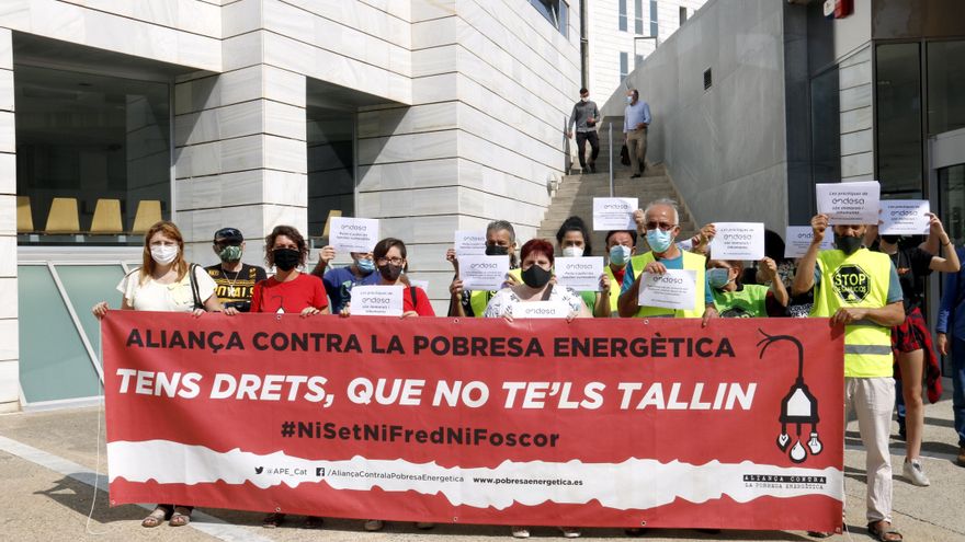 La Justicia tumba más de la mitad de las multas impuestas a las eléctricas por pobreza energética en Catalunya