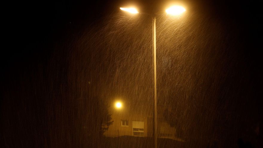 Septiembre arranca con chubascos y tormentas generalizadas en la Comunitat