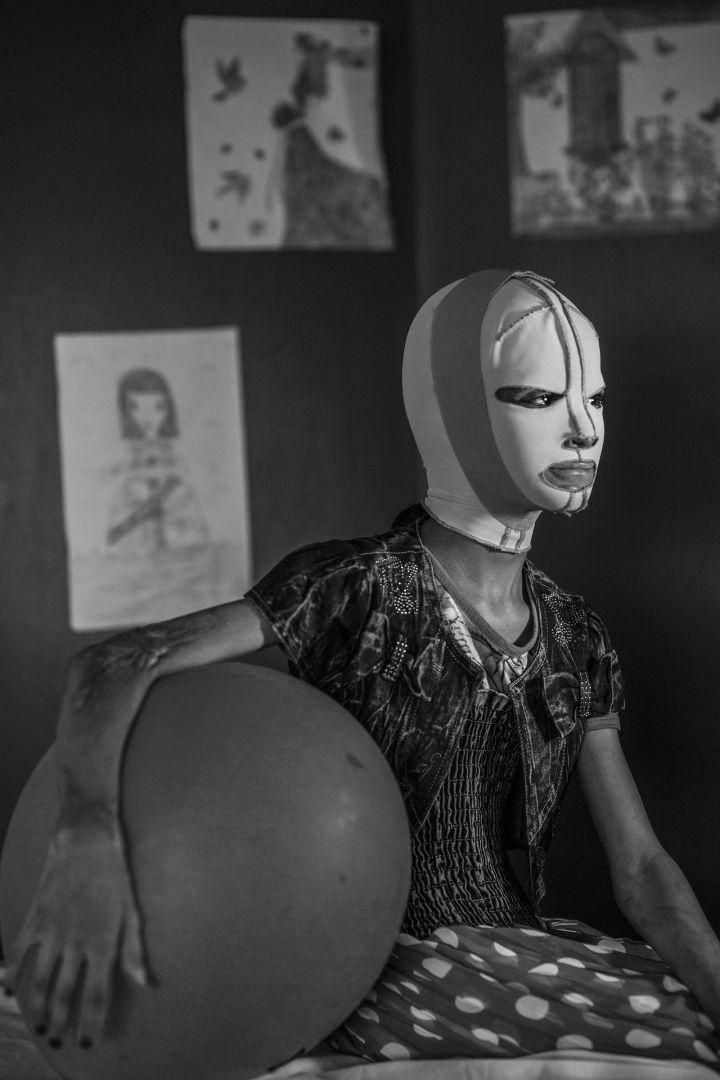 'Manal, War Portraits' | Alessio Mamo