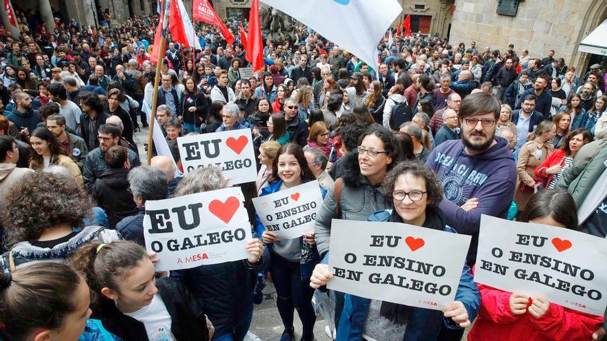 Los 15 años de gobierno de Feijóo y Rueda multiplicaron por dos el número de niños que no saben hablar gallego