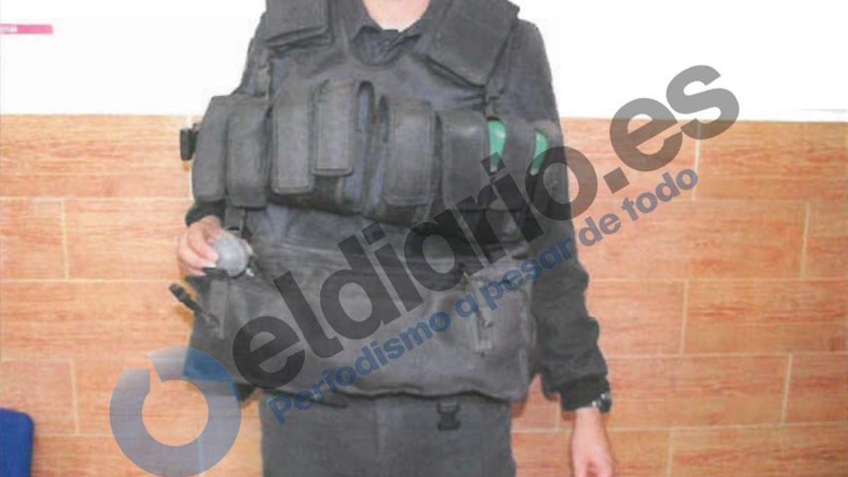 FOTOS | Así es el material antidisturbios utilizado por la Guardia Civil en la tragedia de Ceuta