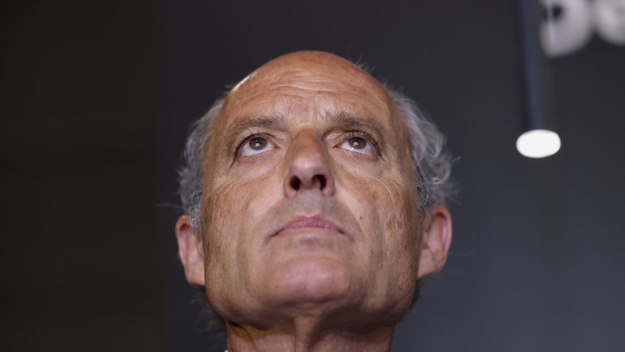 Camps defenderá ante militantes su "derecho legítimo" a postularse en el PP