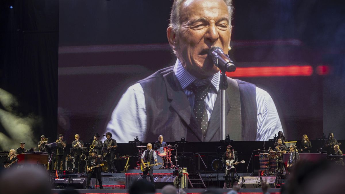 El origen del "otra, otra" que cierra los conciertos: un capricho del Barroco que resucitó el rock