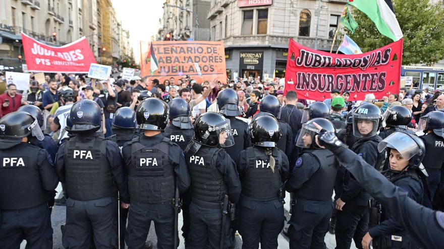 Justicia de Buenos Aires prohíbe a Seguridad Nacional intervenir en protesta de jubilados