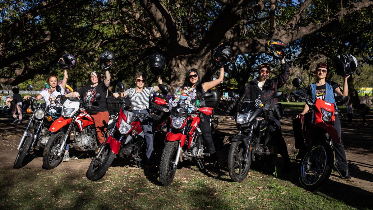 Pistones, mates y sororidad