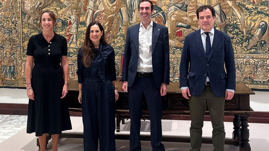 Protección de Datos de Euskadi avisa de los riesgos de "tener una conversación erótica" con ChatGPT