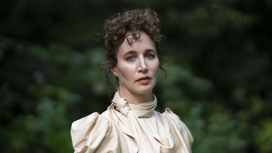 ‘A cuatro patas’ no es la mejor novela del año, pero Miranda July tiene a todos hablando de ella