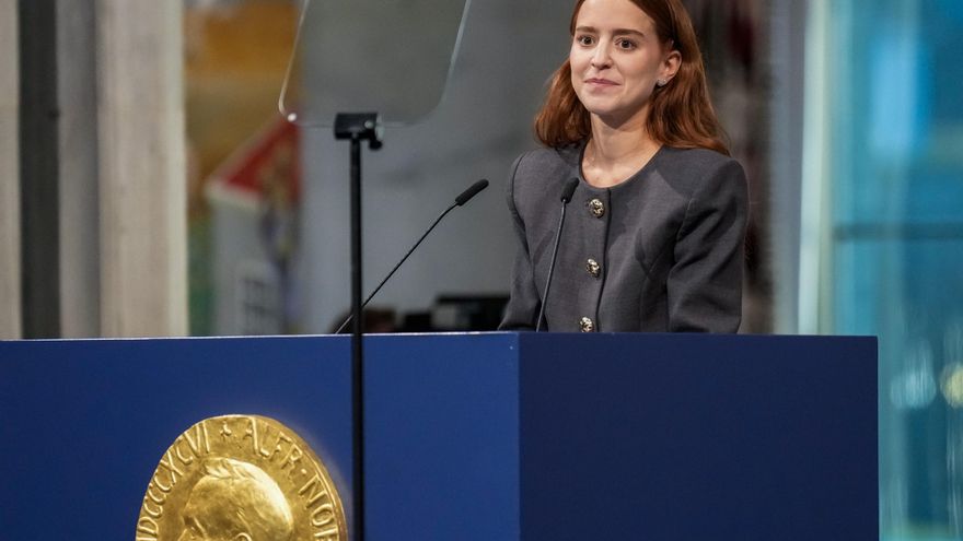 Hija de opositora venezolana María Corina Machado recibe en su nombre el Nobel de la Paz