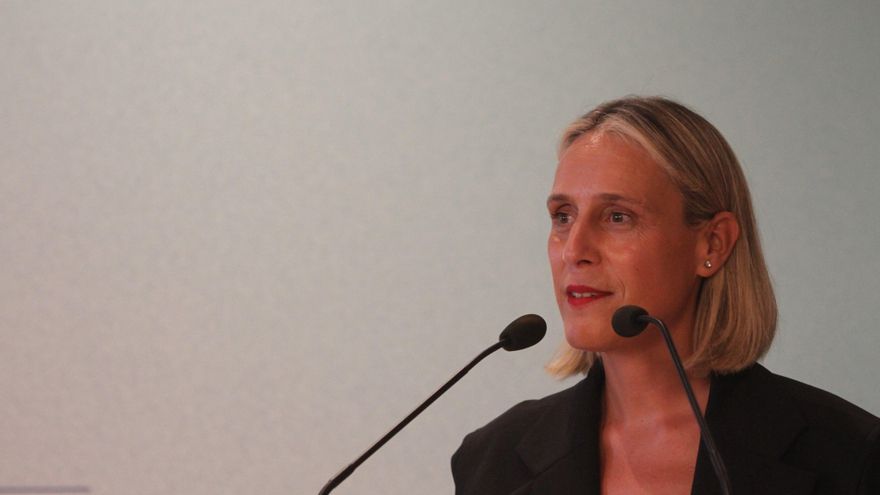 Miren Arzalluz reivindica la moda en los "templos sagrados del arte" en su primera ponencia como directora del Guggenheim