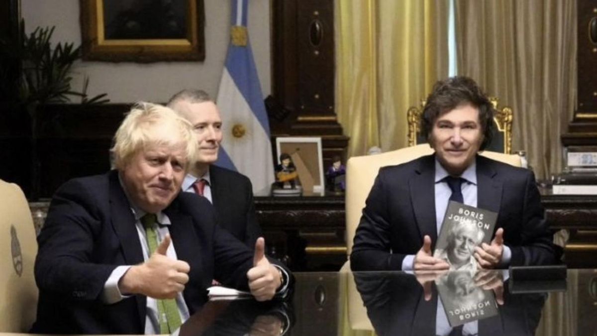 Milei con Boris Johnson, en la Rosada.