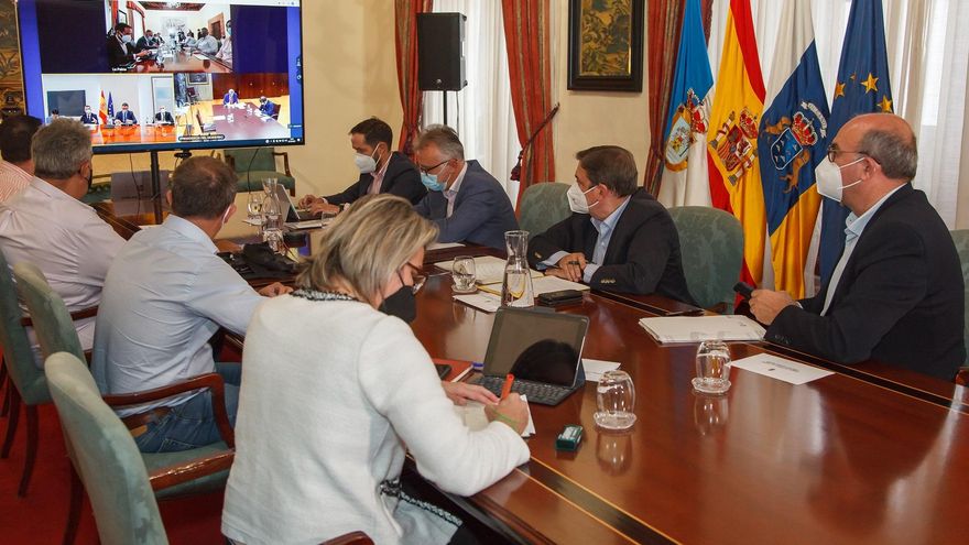 Torres resalta las ayudas ya distribuidas en La Palma y las medidas para acelerar al máximo su entrega mediante un registro único