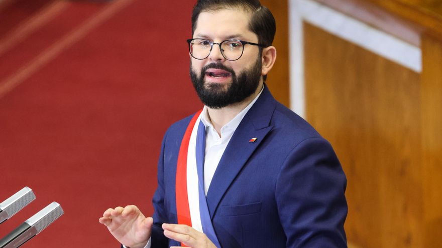 Boric pide prohibir las importaciones de las colonias y llama genocida al Gobierno israelí