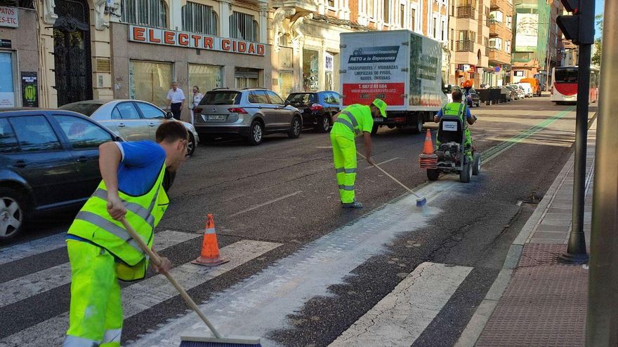 El Ayuntamiento de León borra la línea verde 'inteligente' para mejorar el transporte urbano.