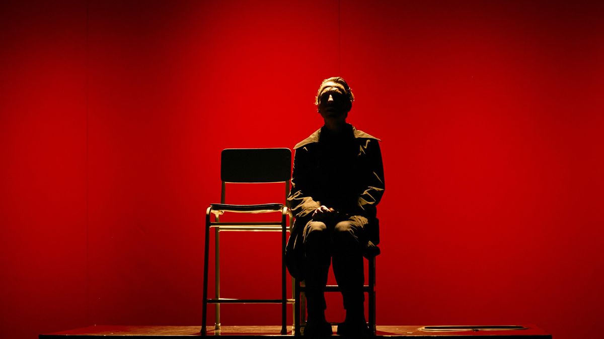 Dennis Smith trabajó en la versión teatral junto a Teresa Donato, autora del libro que saldrá a fin de año.