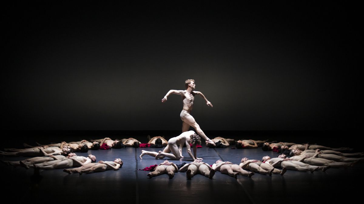 Les Arts estrena Carmina Burana con el Ballett Dortmund y la coreografía de Edward Clug